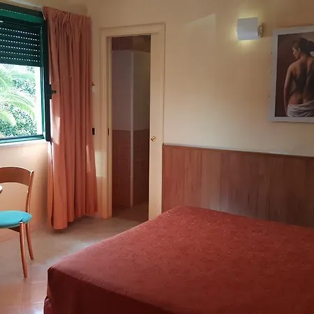 Laurence Hotel Rome