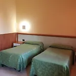 Laurence Hotel 3*